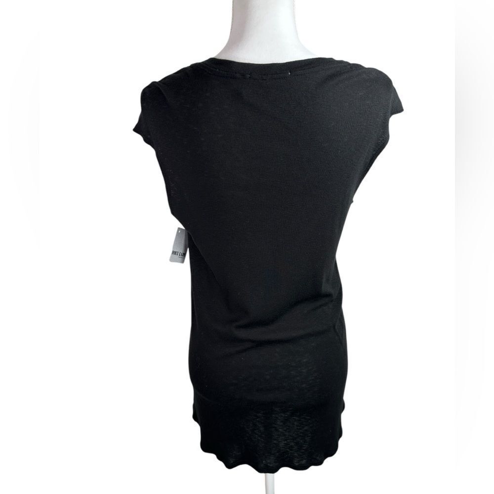 Three Dots Cap Sleeve V-Neck Basic Tee Size Small - image 4